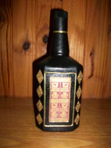 Botella pintada + decoupage