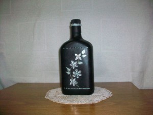 Botella pintada + accesorios