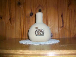 Botella forrada con goma E.V.A. + accesorios