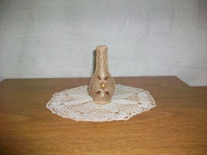 Botella forrada con arpillera + accesorios