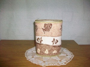 Estuche forrado con tela + accesorios