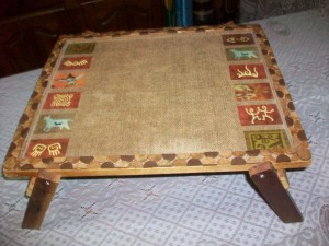 Mesita plegable para cama